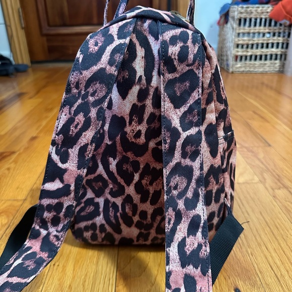 Herschel Supply Company Leopard Print Backpack - Picture 4 of 6